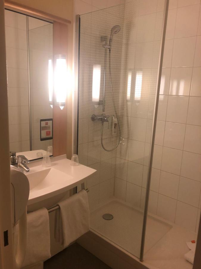 Hotel Ibis Evry-courcouronnes Courcouronnes