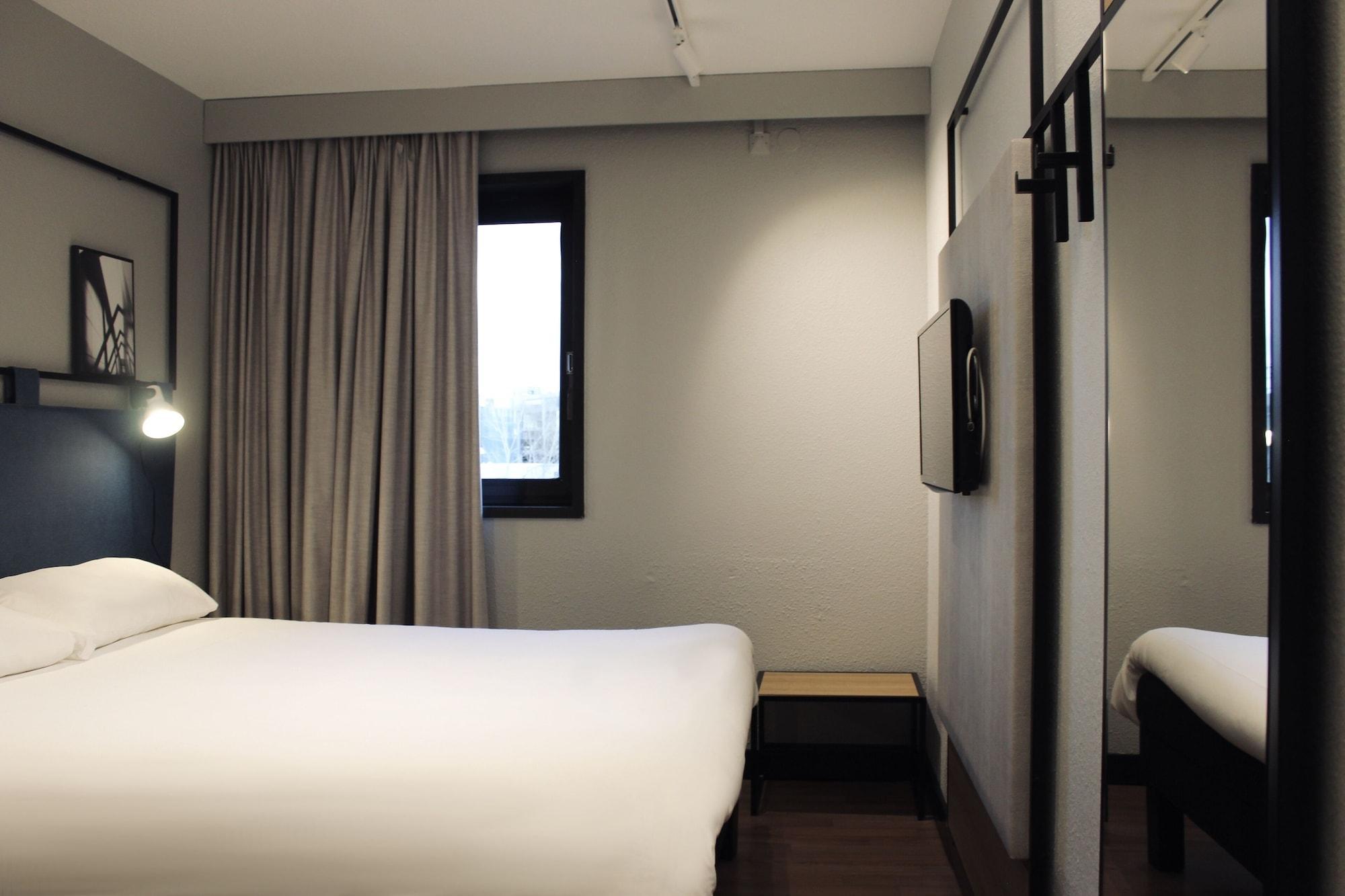 Ibis Evry-courcouronnes Courcouronnes
