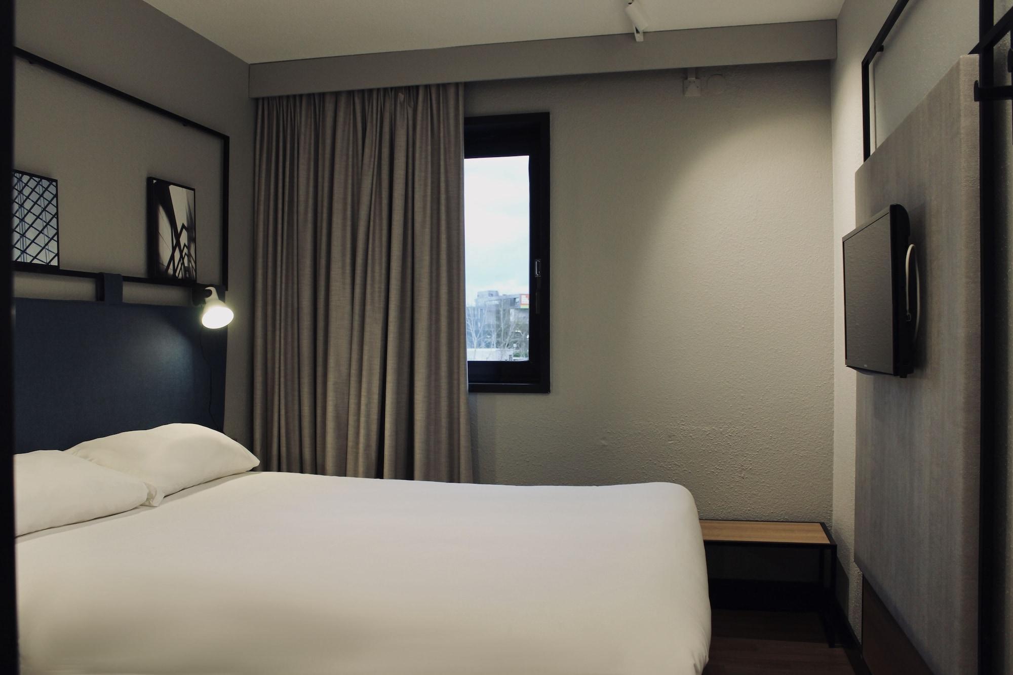 Hotel Ibis Evry-courcouronnes