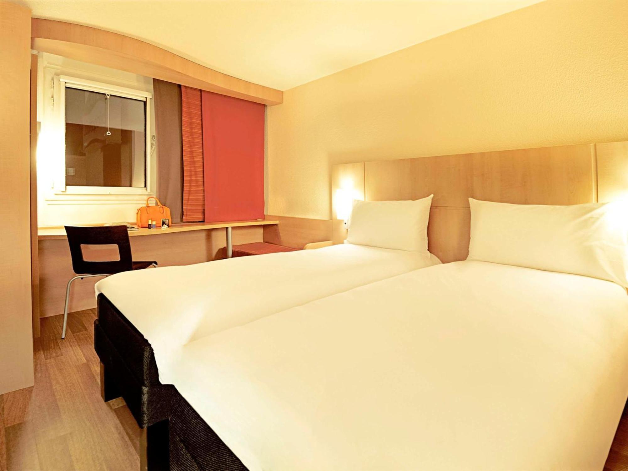 Ibis Evry-courcouronnes 3* Courcouronnes