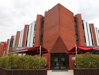 Ibis Evry-courcouronnes Hotel